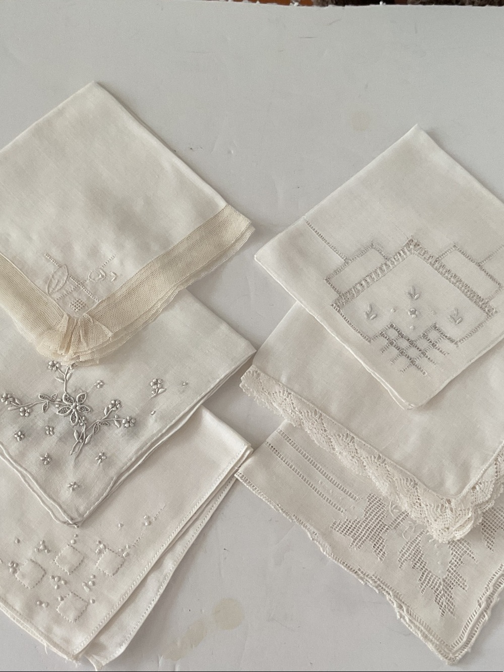 Vintage White Embroidered Linen Handkerchiefs - Set of 6